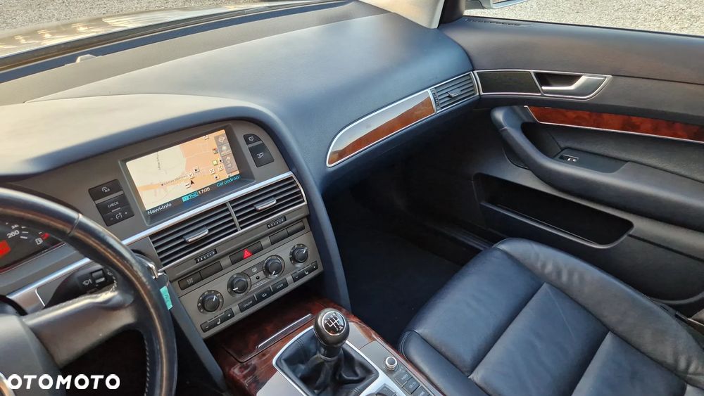 Audi A6 Limousine 2.4 - 11