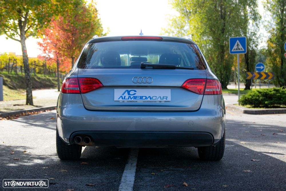 Audi A4 Avant 2.0 TDI Advance - 9