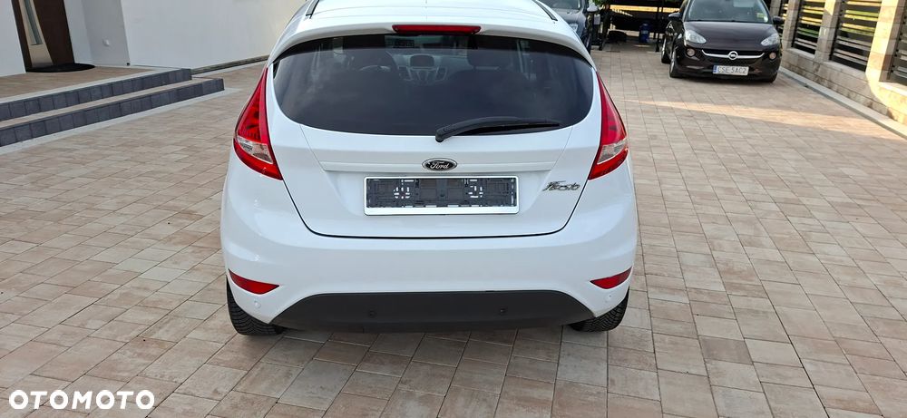 Ford Fiesta 1.25 Champions Edition - 5