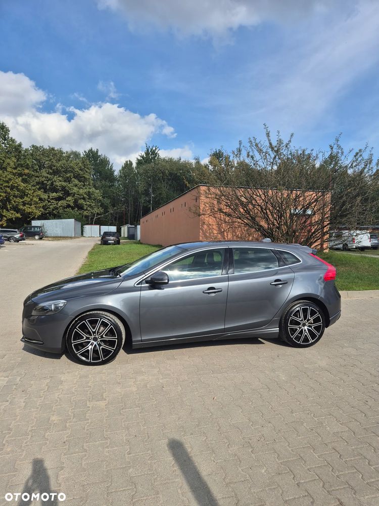 Volvo V40 2013 photo 2