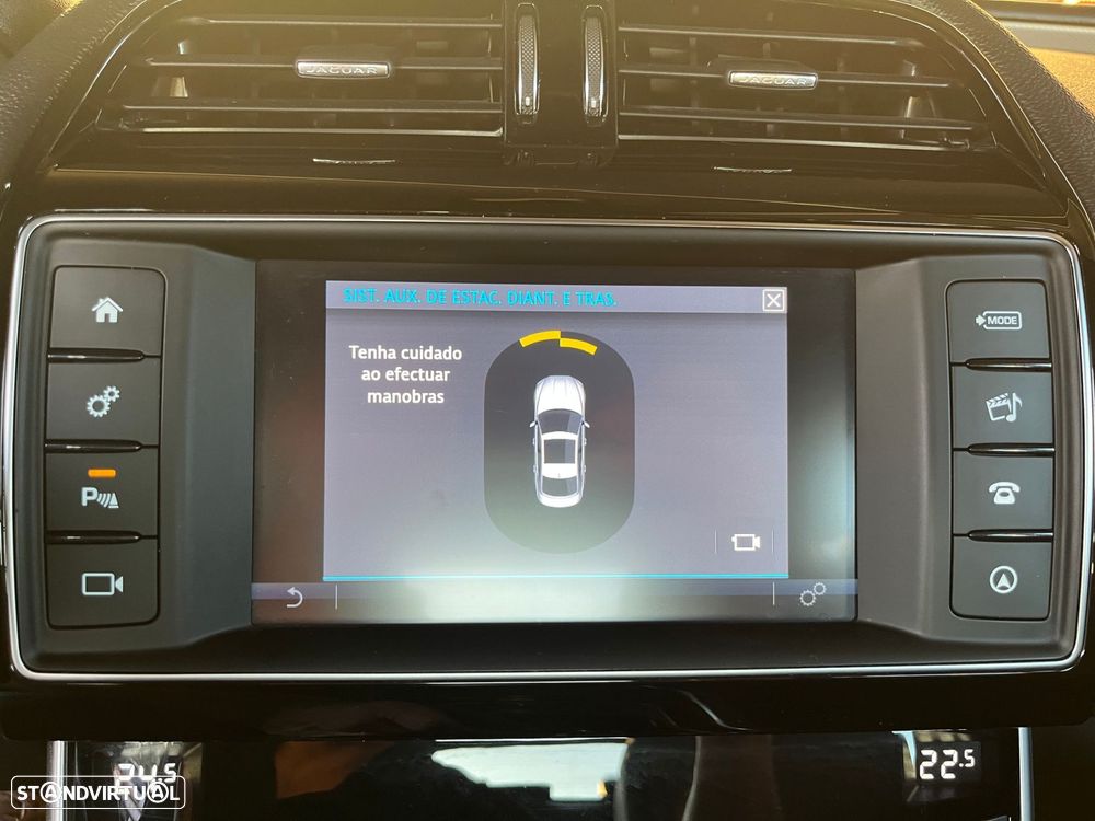 Jaguar XE 2.0 D R-Sport Aut. - 43