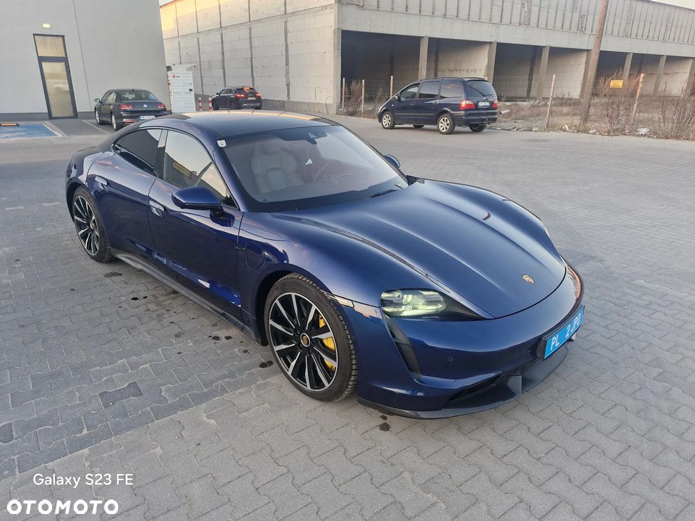 Porsche Taycan Turbo S - 9