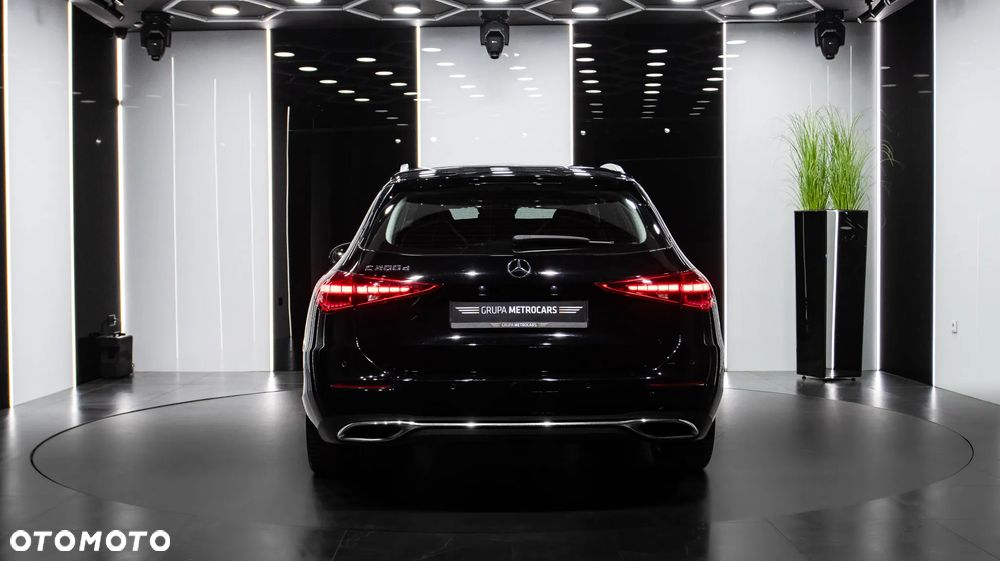 Mercedes-Benz C-Class 2024 photo 5
