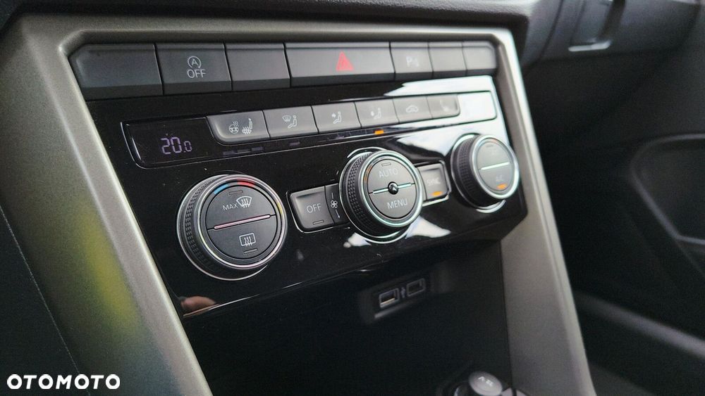 Volkswagen T-Roc - 27