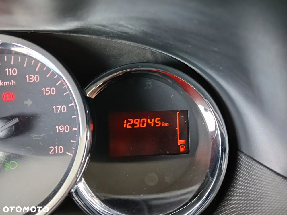 Dacia Duster 1.2 TCe Celebration - 26