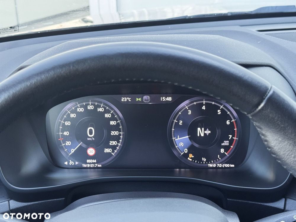 Volvo XC 40 - 12