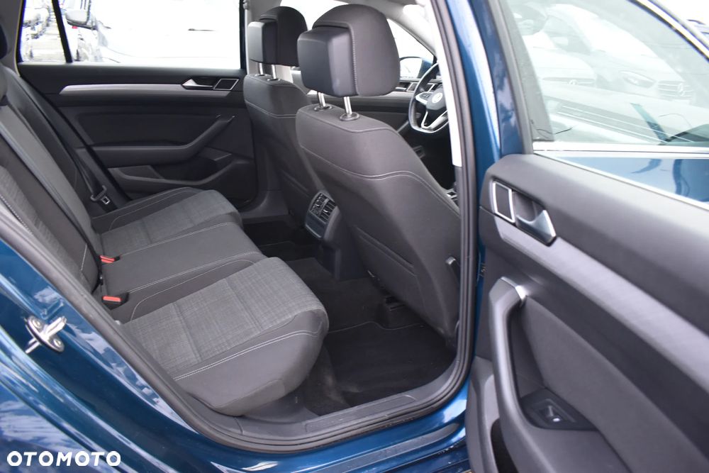 Volkswagen Passat Variant 2.0 TDI EVO Business DSG - 15