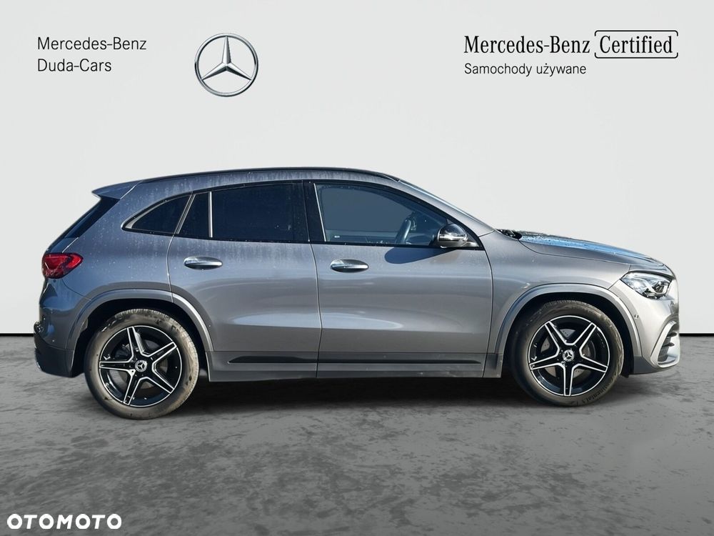 Mercedes-Benz GLA - 4