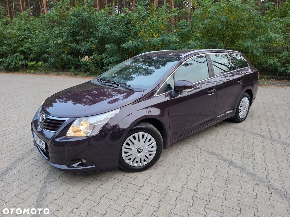 Toyota Avensis - 4