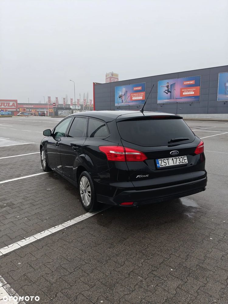 Ford Focus - 8