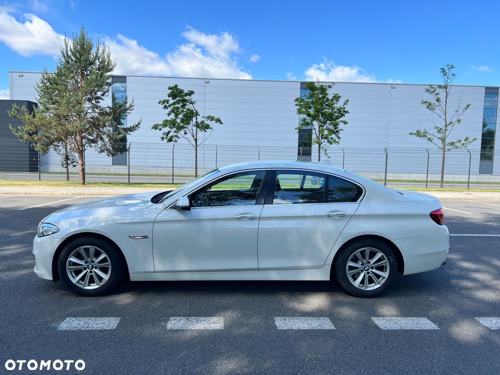 BMW Seria 5 518d Luxury Line - 8