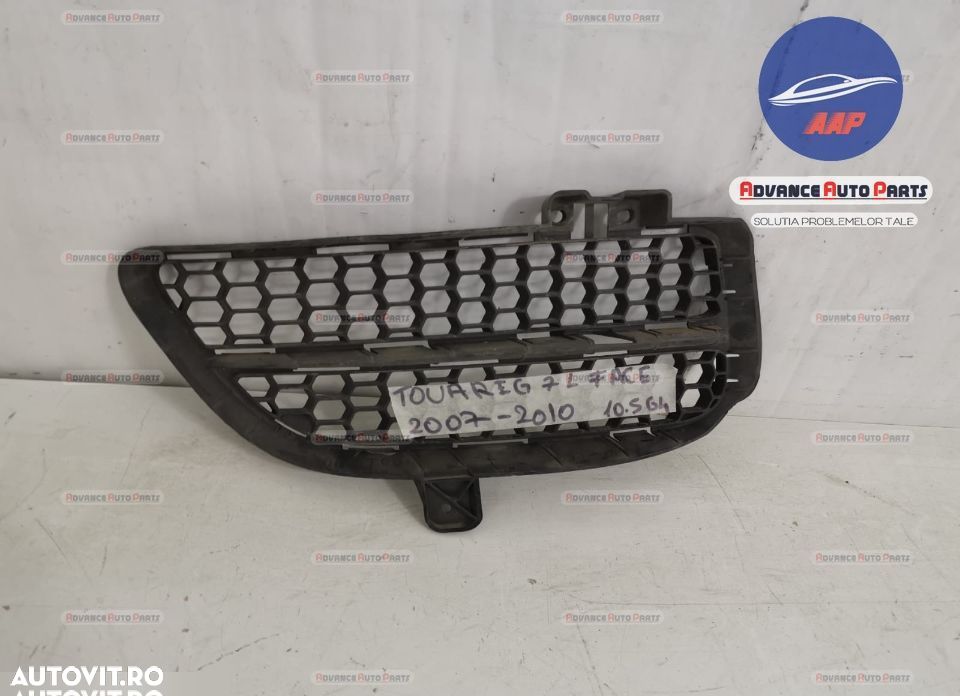 Grila Proiector Dreapta originala Volkswagen VW  Touareg  generatia 1 - 6