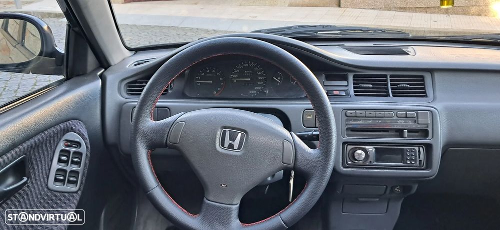 Honda Civic 1.5 LSi 16 V - 8