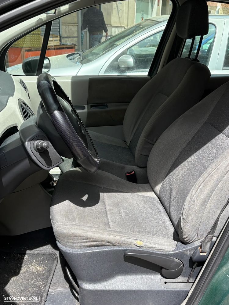 Renault Modus 1.2 Confort Privilège - 9