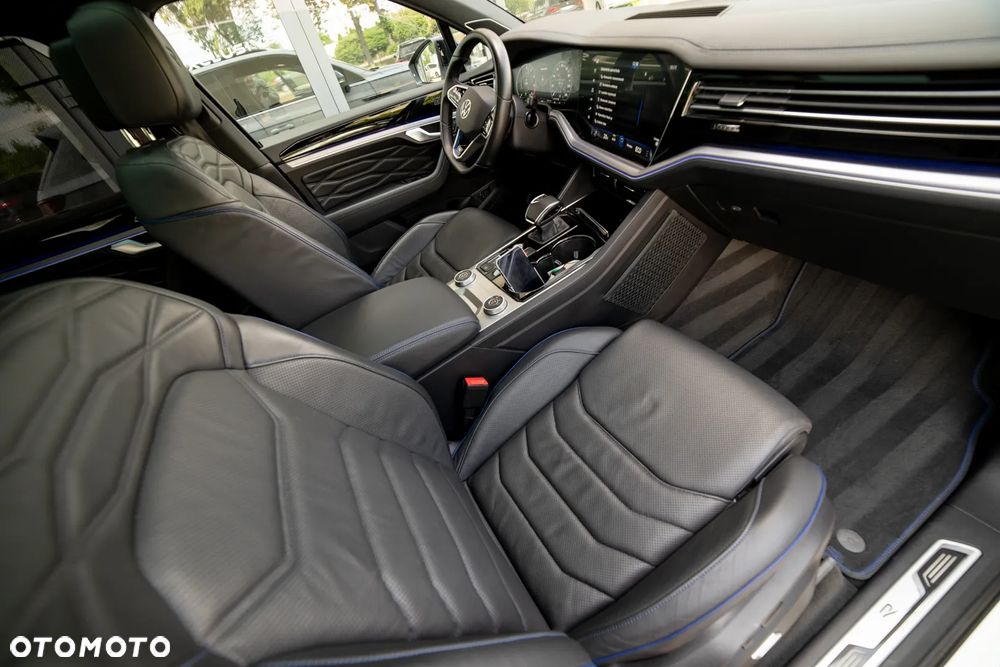 Volkswagen Touareg - 38