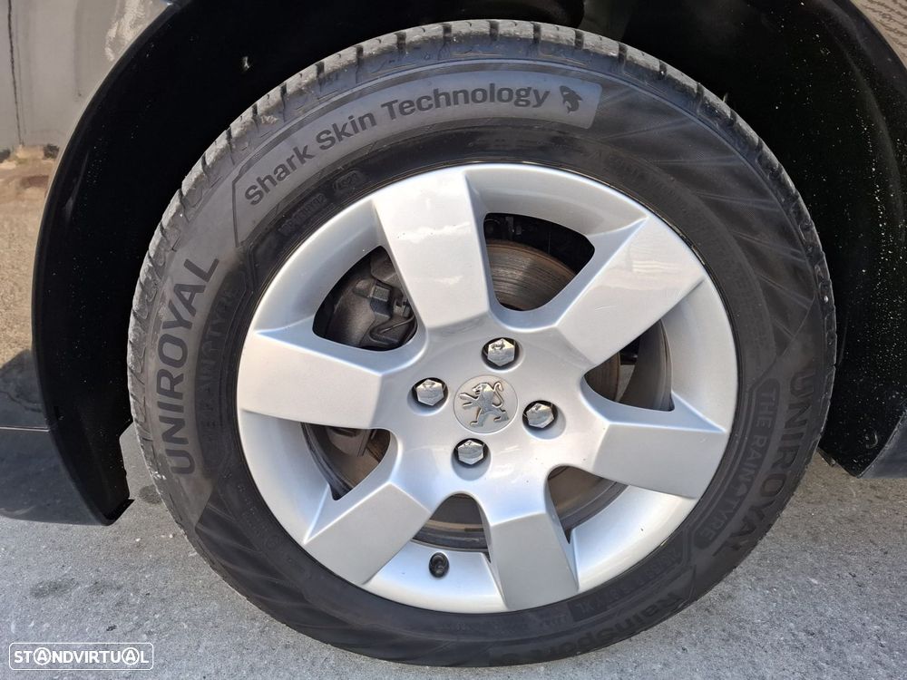 Peugeot 5008 1.6 HDi Tech-Motion CMP6 - 45