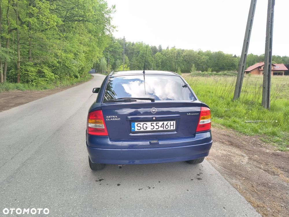 Opel Astra 1.4 Sport - 10