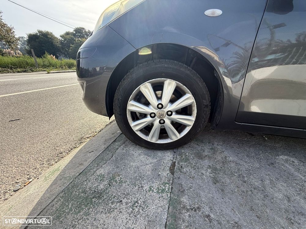 Toyota Yaris 1.4 D-4D AC - 17