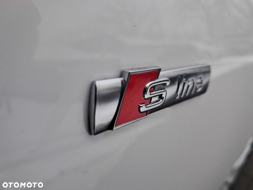 Audi A4 Limousine - 33