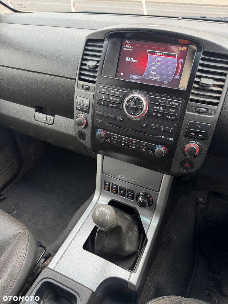 Nissan Navara ver-2-5-tdi-base-xe - 13