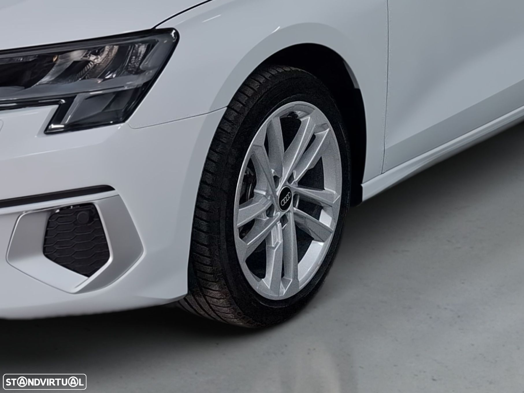 Audi A3 Sportback 30 TFSI Advanced S tronic - 4