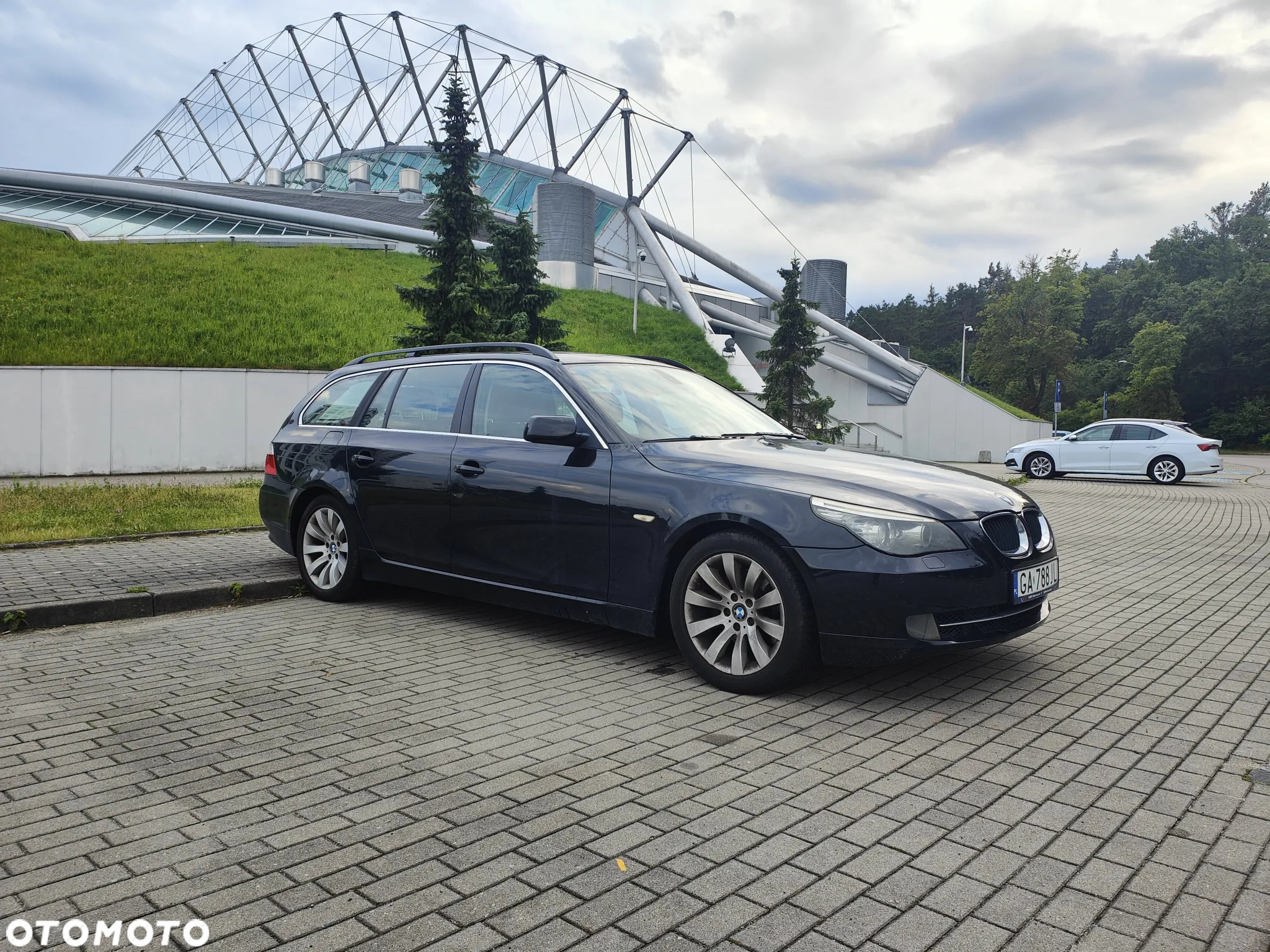 BMW Seria 5 520d Touring - 3