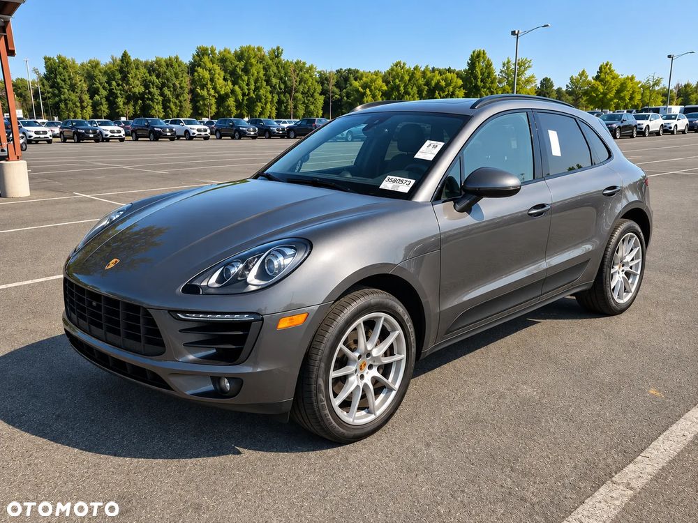 Porsche Macan - 1