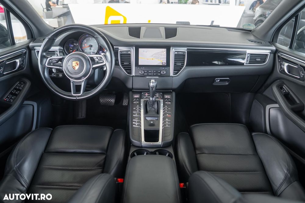 Porsche Macan - 15