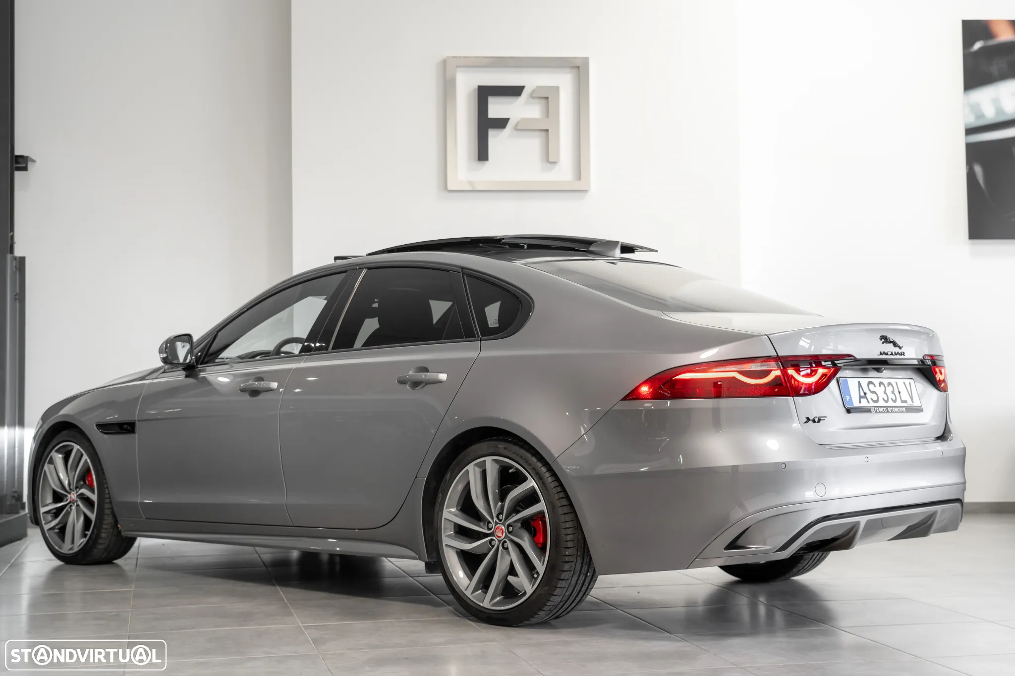 Jaguar XF 2.0 D200 R-Dynamic SE Aut. - 4