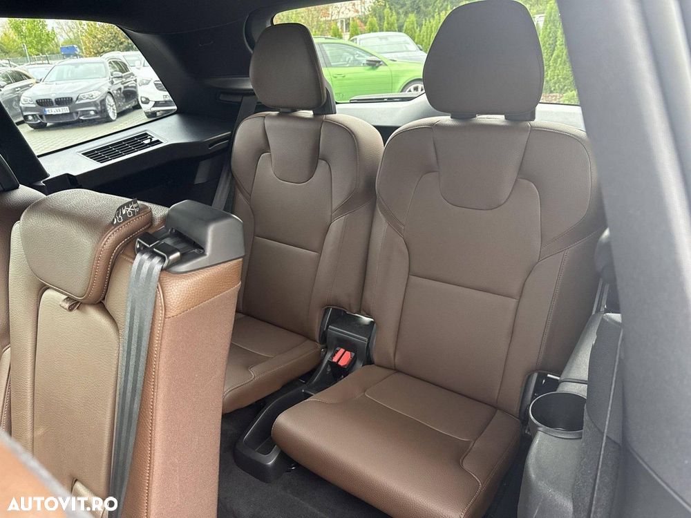 Volvo XC 90 B5 D AWD Geartronic Inscription - 12