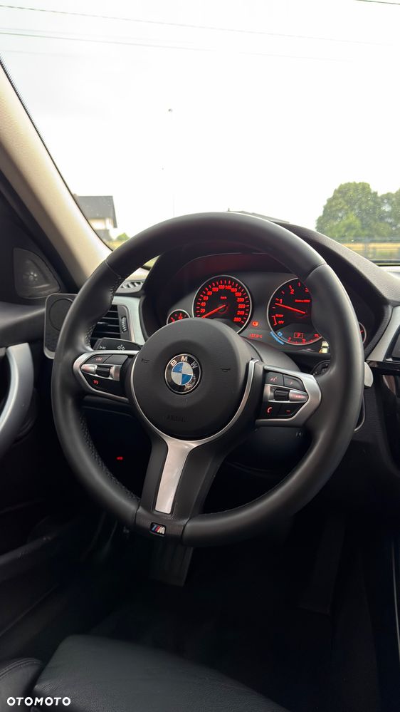 BMW Seria 3 320d Edition Luxury Line Purity - 22