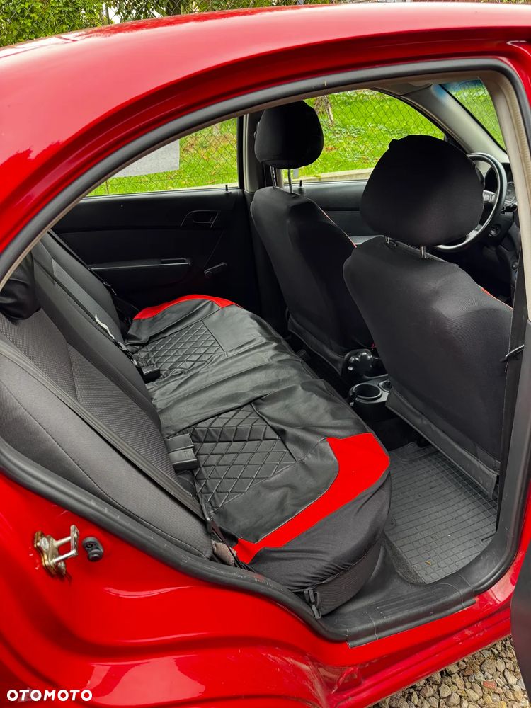 Chevrolet Aveo - 5