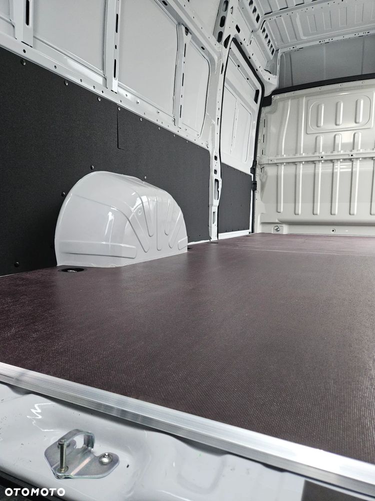 Toyota Proace MAX - 9