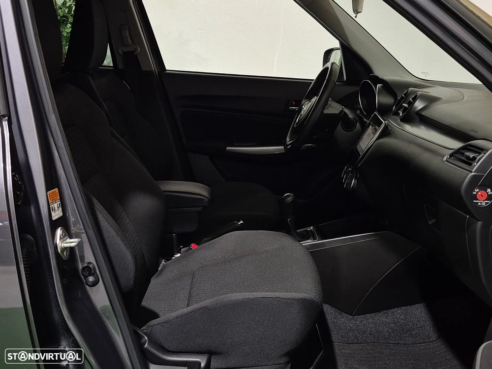 Suzuki Swift 1.2 Mild Hybrid GLE - 35