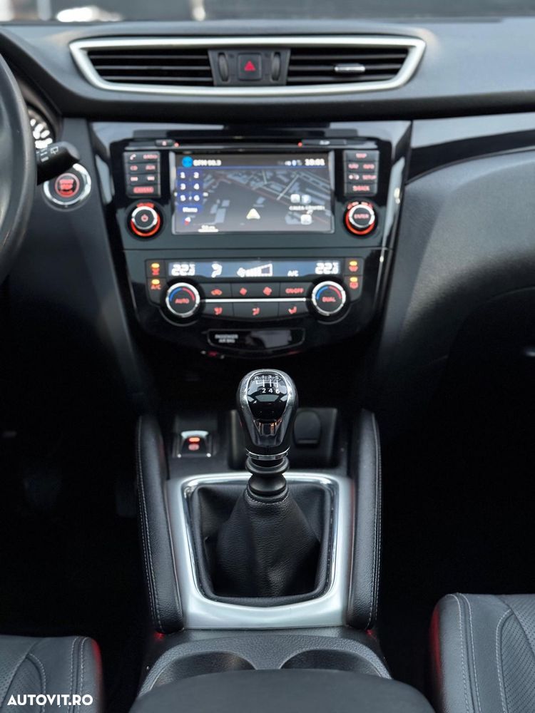 Nissan Qashqai 1.6 DCI TEKNA - 16