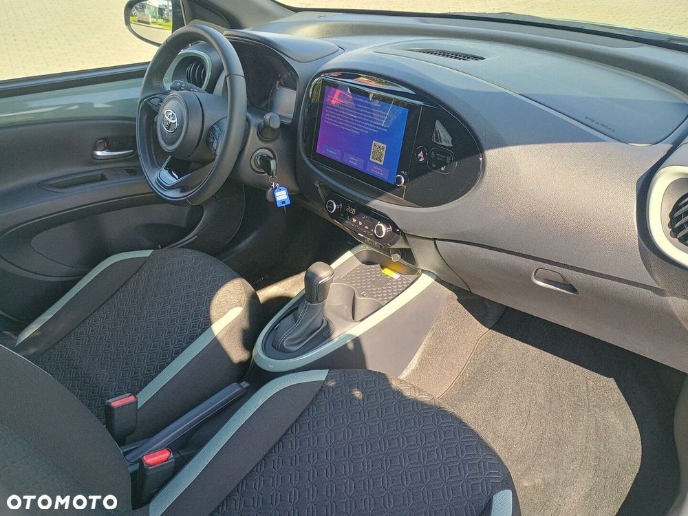 Toyota Aygo X 1.0 VVT-i Style CVT - 12