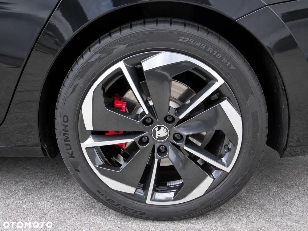 Skoda Octavia 2.0 TSI RS DSG - 35