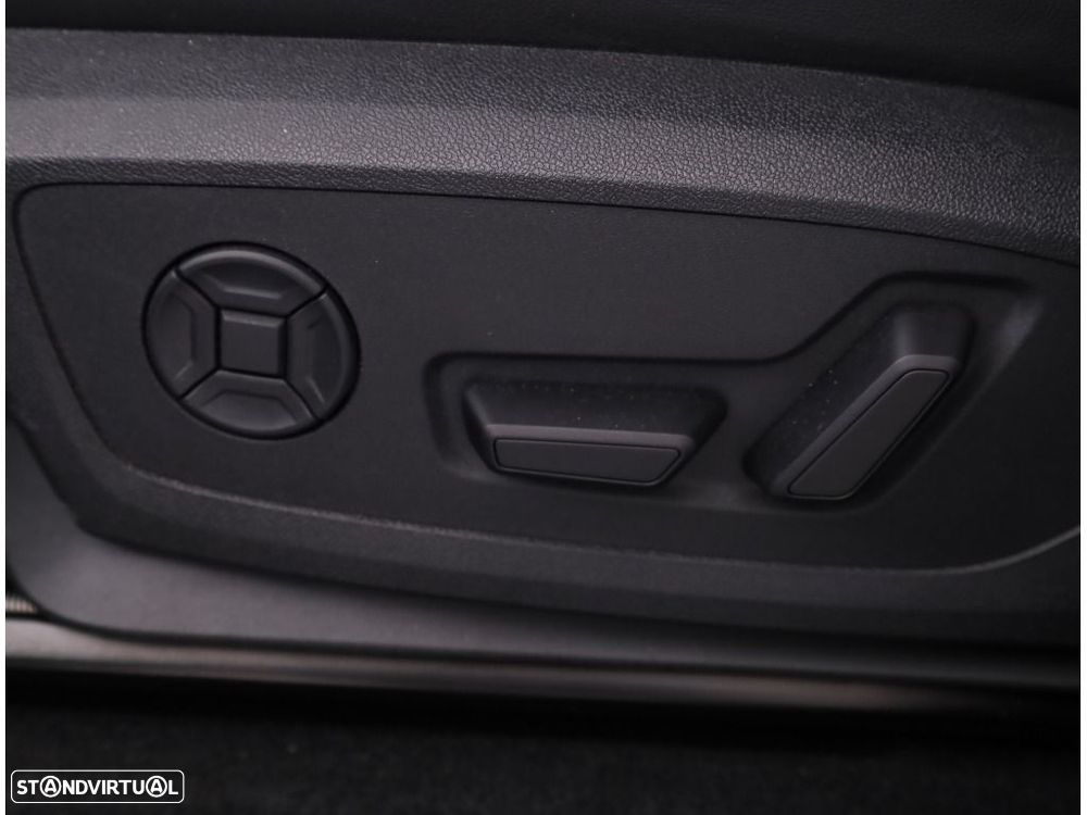 Audi Q6 e-tron 100 kWh Performance SE Business - 35