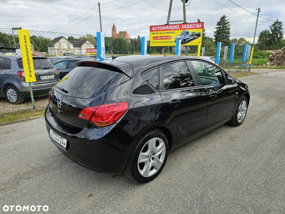 Opel Astra - 4