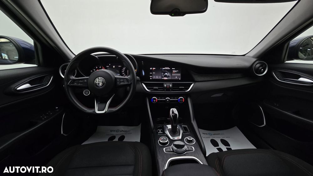 Alfa Romeo Giulia 2.0 Turbo RWD AT8 Super - 15