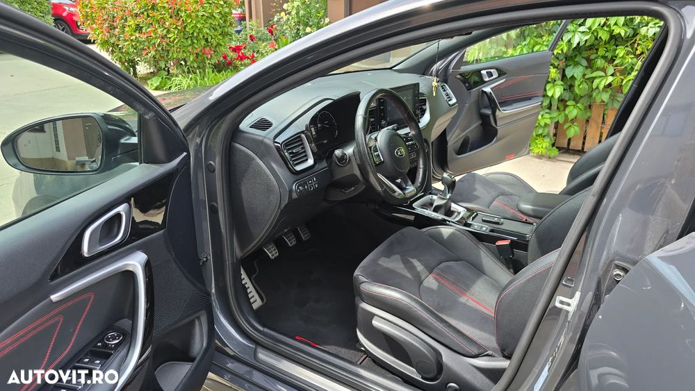 Kia Pro Ceed 1.6 T-GDI GT - 13