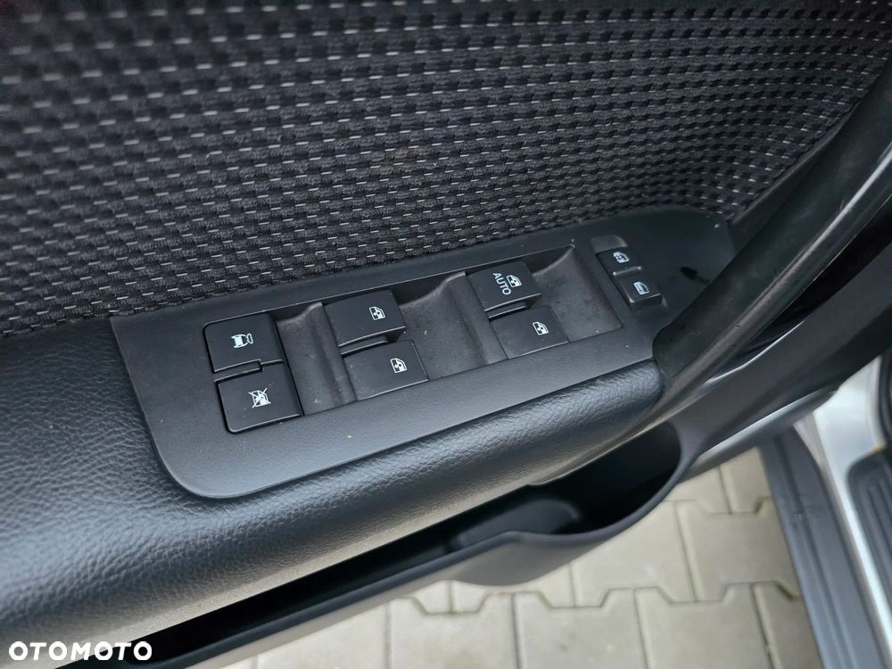 Chevrolet Captiva 2.4 4WD 7 Sitzer LT - 19