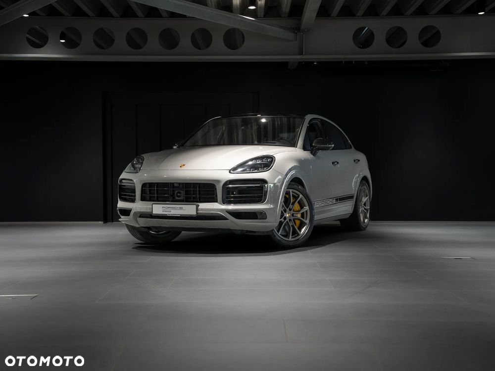Porsche Cayenne - 1