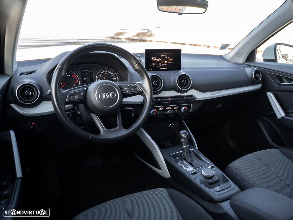 Audi Q2 30 TDI Design S tronic - 23