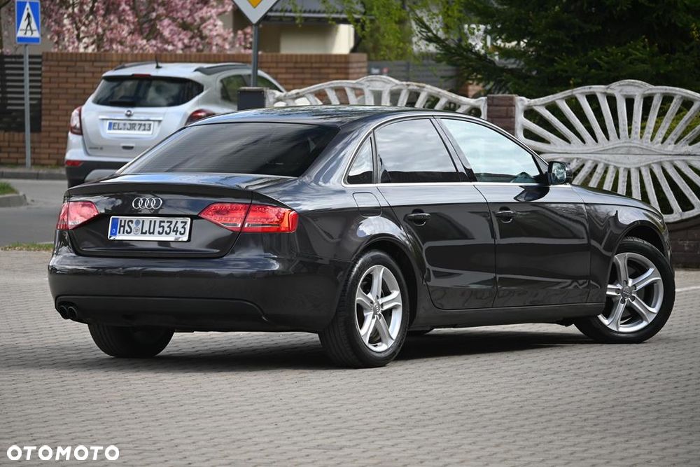 Audi A4 Limousine - 19