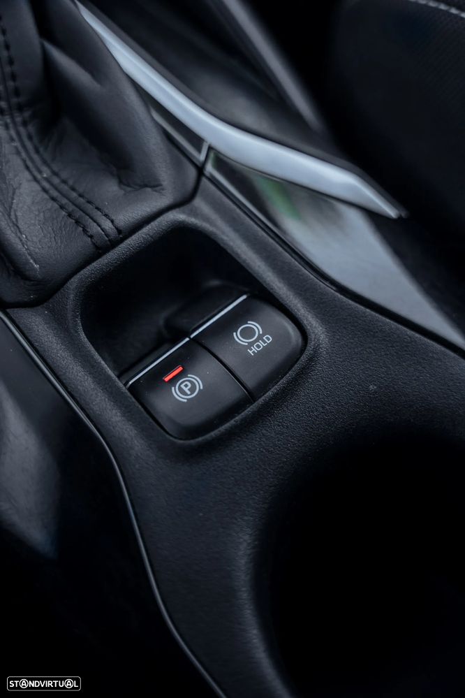 Toyota Corolla 1.8 Hybrid Comfort - 36