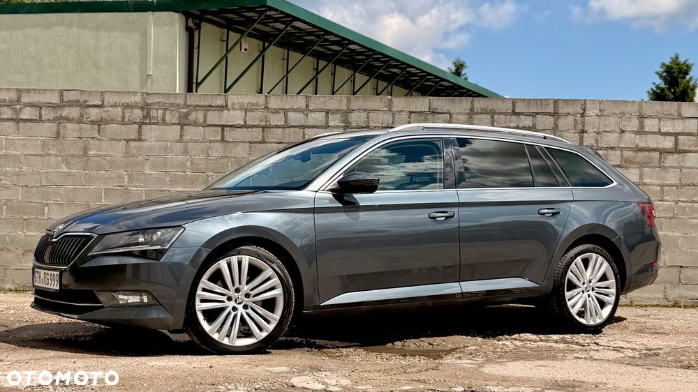 Skoda Superb 2.0 TDI Premium Edition - 10