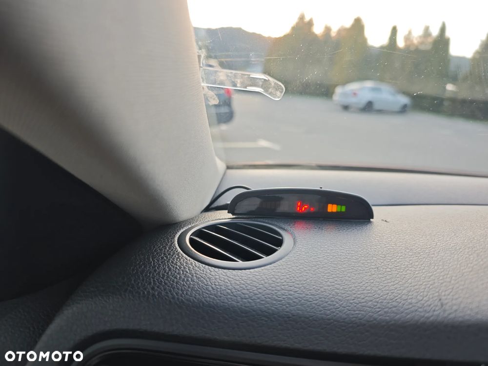 Volkswagen Jetta - 12