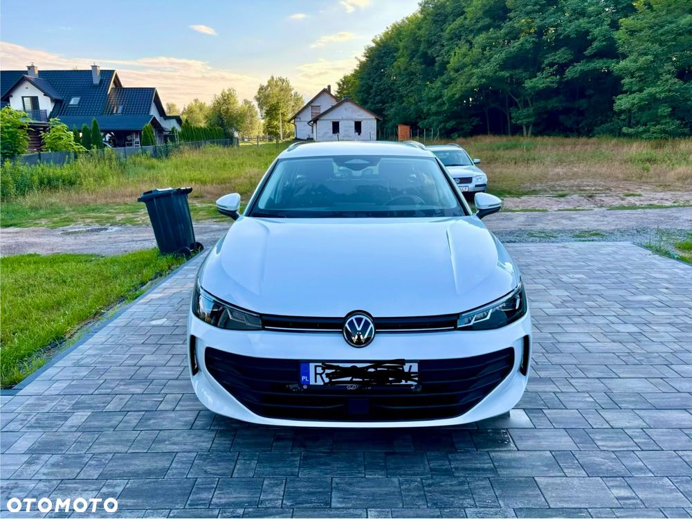 Volkswagen Passat - 2