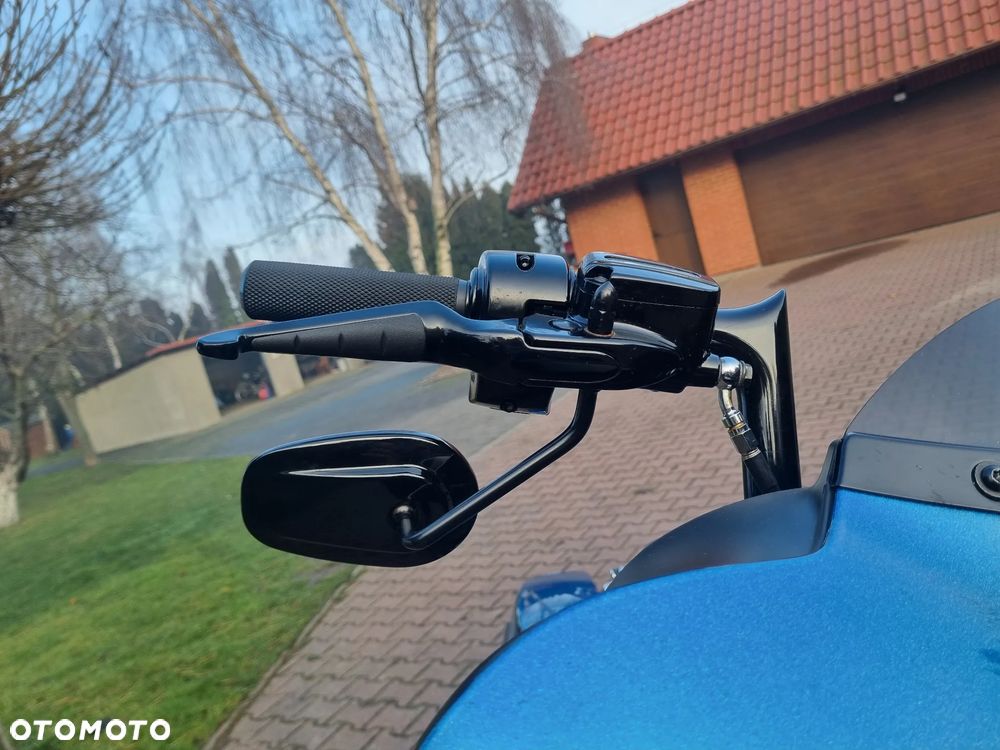 Harley-Davidson Touring Street Glide - 12